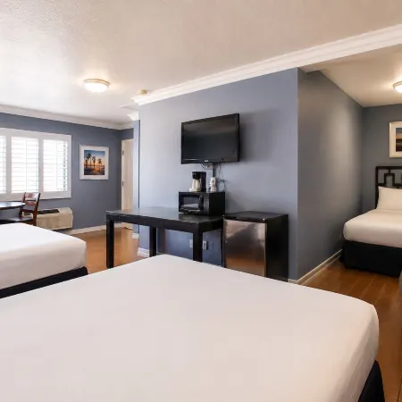 Big A Motel & Suites Near Disneyland Orange County
