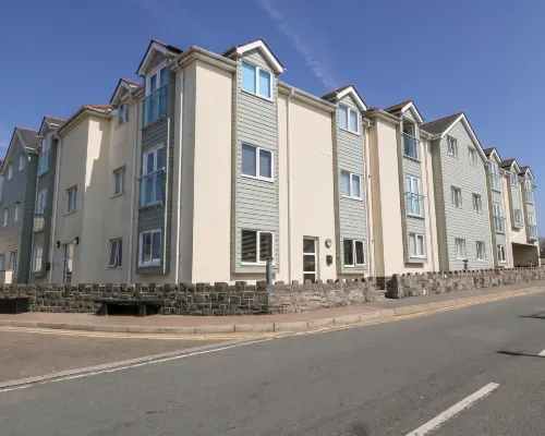 Maelog, 14 Tides Reach Hotels in Rhosneigr