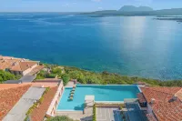 Casa Emozione with Shared Pool - Happy Rentals