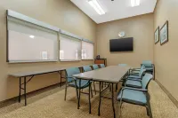 Comfort Suites Pittsburgh Airport