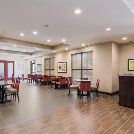 Comfort Inn & Suites