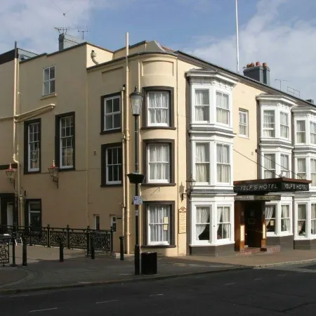 Yelf's Hotel Отели в г. Райд