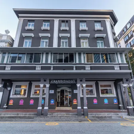Grand Daddy Boutique Hotel Отели рядом с достопримечательностью «Grand Parade»