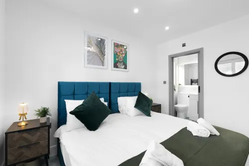 Luxaura Homes 5-Bed Detached House - واي فاي
