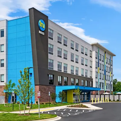 Tru by Hilton Richmond Northwest Hotels near Pitt Basement Field