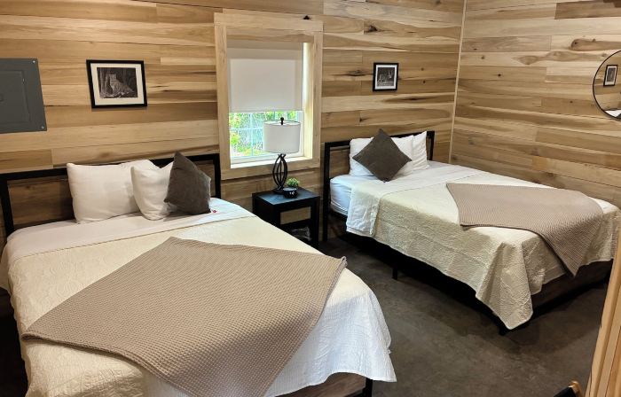 Pickwick Lake Lodge
