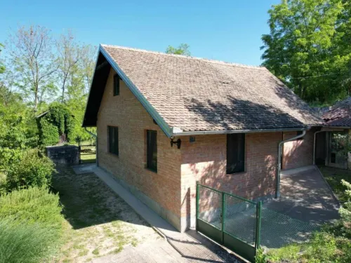Holiday Home Saniv - Holiday Home - ที่มีสระว่ายน้ำ