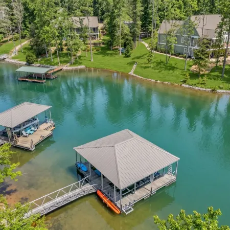 Lakefront Getaway Dock Fire Pit Kayak Games
