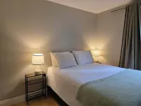 Family-friendly home on a quiet street close to everything - Boutique