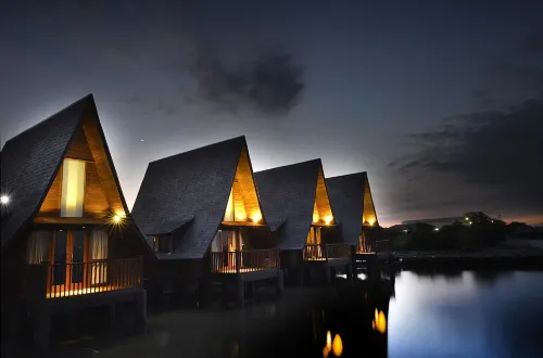 Seaview Cottage Cirebon Waterland - Pools