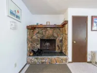 Downtown Girdwood Condo Close to Everything Hotels near Chair 6