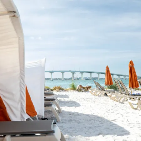 Dolphin Sands Clearwater Beach, Ascend Hotel Collection