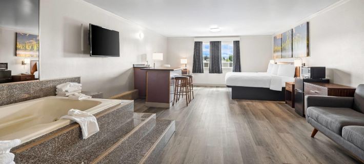 Days Inn by Wyndham Mt. Vernon Hotels in Skagit County