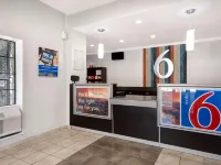 Studio 6 San Antonio, TX - Northwest Medical Center Hotels near Dellview Park