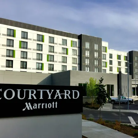 Courtyard Prince George