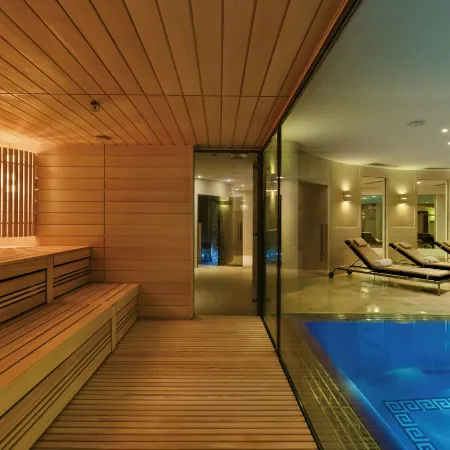 Grand Hotel Vilnius, Curio Collection by Hilton