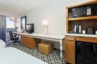 Hilton Garden Inn Dallas/Market Center - bar