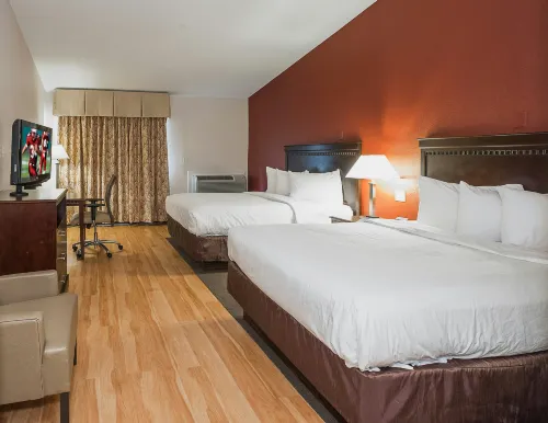 Red Roof Inn & Suites Mt Holly - McGuire AFB - parking