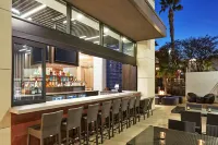 Fairfield Inn by Marriott Inn & Suites Anaheim Theme Park/Convention Area - ที่มีบาร์