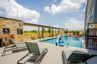 Tru by Hilton Pflugerville - Swimmingpools