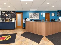 Super 8 by Wyndham Madison South - Bintang 2
