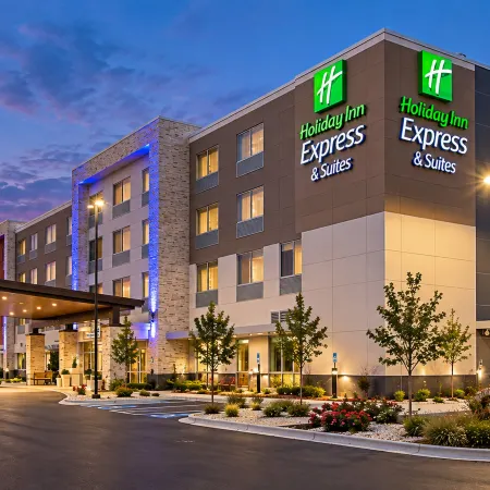 Holiday Inn Express & Suites BOISE AIRPORT by IHG