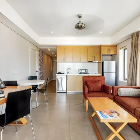 Oaks Darwin Elan Hotel