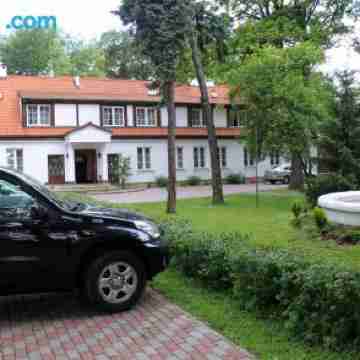 Dedek Park - Historyczny Dworek w pięknym Parku Skaryszewskim Obok Stadionu Narodowego Hotel Exterior