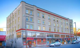 American Hotel Hostel