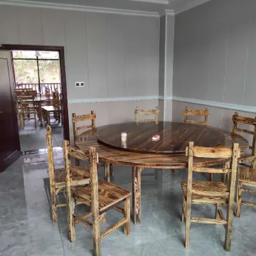 Yifeng Hotel