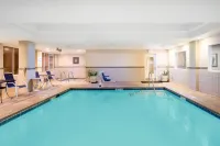 Holiday Inn Express & Suites Vacaville Hotels in Vacaville
