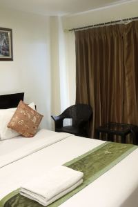 Best 10 Hotels Near Wat Thep Pranee from USD 22/Night-Sirindhorn for 2022 |  Trip.com
