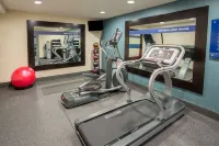 Hampton Inn Monterey - gimnasio
