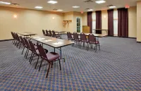 Holiday Inn Express & Suites Maryville Hotels in Polk Township