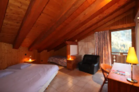 Chalet Bouquetin- Blaireau (14 to 18 People) Hotels in Champagny-En-Vanoise