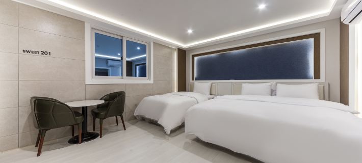 Daegu Dongseongro Sweet Hotel Отели в г. Теагу
