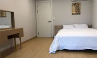 Jeju Pampas Pension Отели рядом с достопримечательностью «Кратер Сангумбури»
