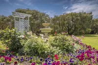 Emu Beach Chalets Hotels in Emu Point