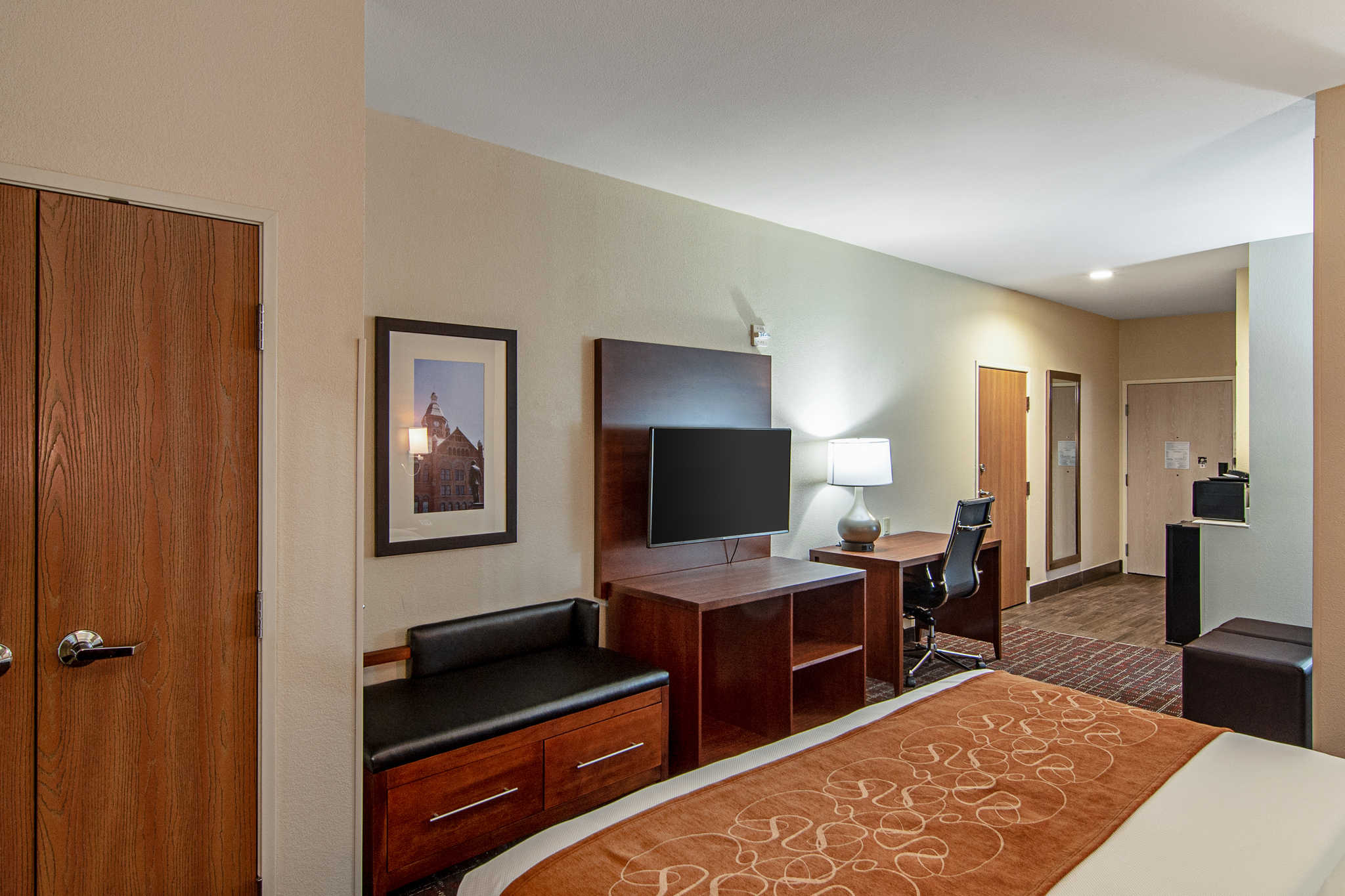 Comfort Suites NW Dallas Near Love Field