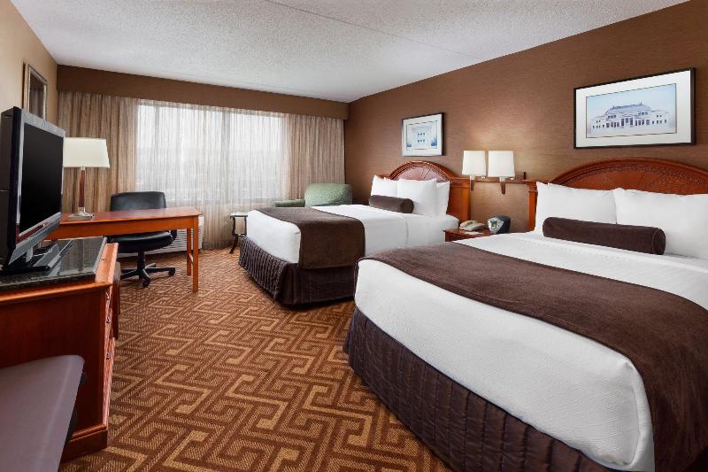 Crowne Plaza Englewood, an Ihg Hotel