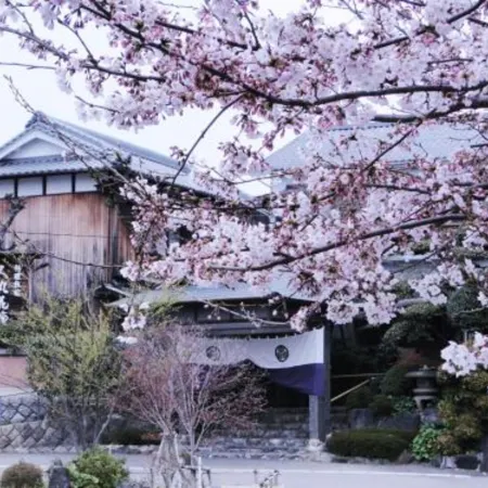 Hitomaru Kadan