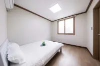 Gwangyang Seomjingang Geumteo Pension Hotels in Gurye-gun