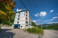 Pocheon Santorini Hotels near Pocheon Hantan River Sky Bridge