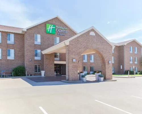 Holiday Inn Express & Suites SIOUX FALLS AT EMPIRE MALL by IHG Hotels in Sioux Falls