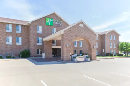 Holiday Inn Express & Suites Sioux Falls at Empire Mall