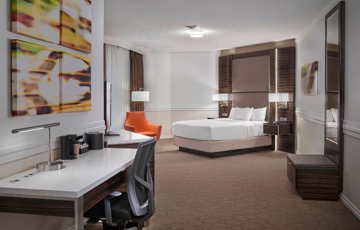 Delta Hotels Edmonton Centre Suites