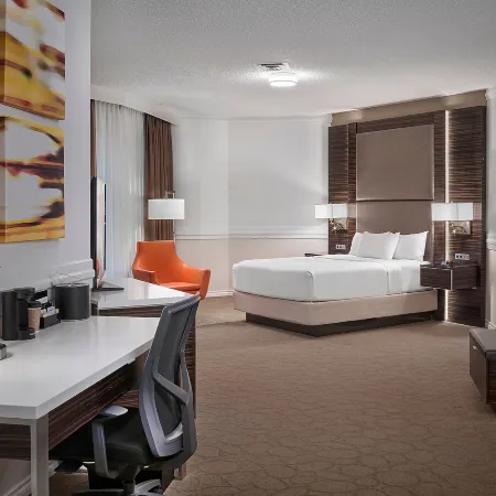 Delta Hotels Edmonton Centre Suites