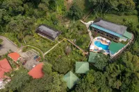 Tabulia Tree Hotels in Manuel Antonio