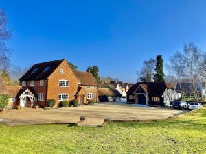 Hillside Farm Barn Apartments