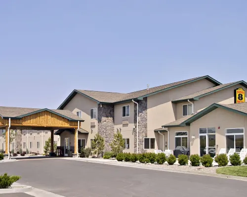 Super 8 by Wyndham Wheatland Wyoming Hotels in Wheatland